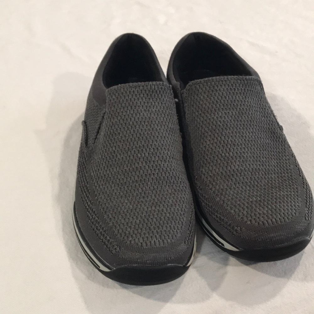 Men’s sketchers casual slip on